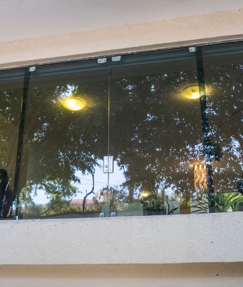 janela de vidro em Belo Horizonte